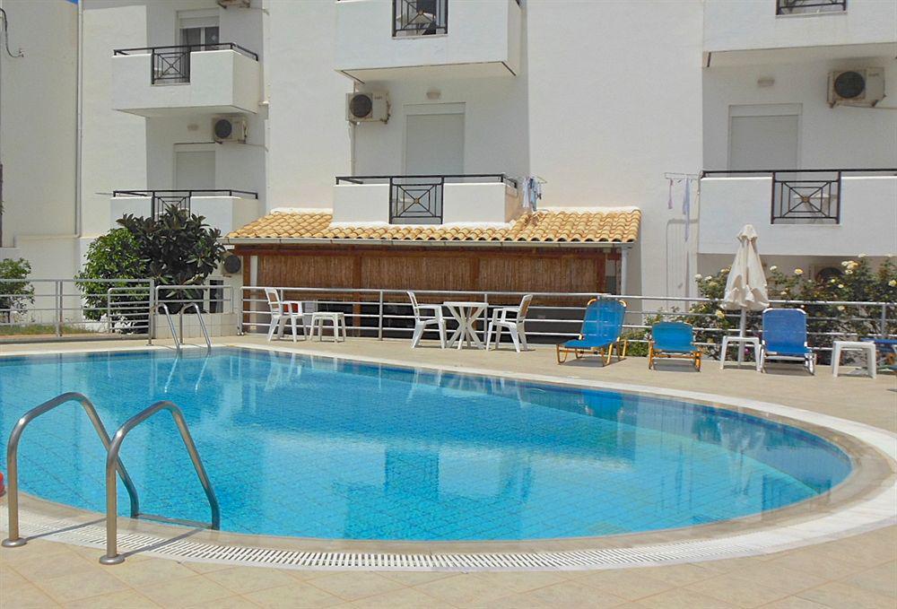 Irilena Apartments Stalida 外观 照片